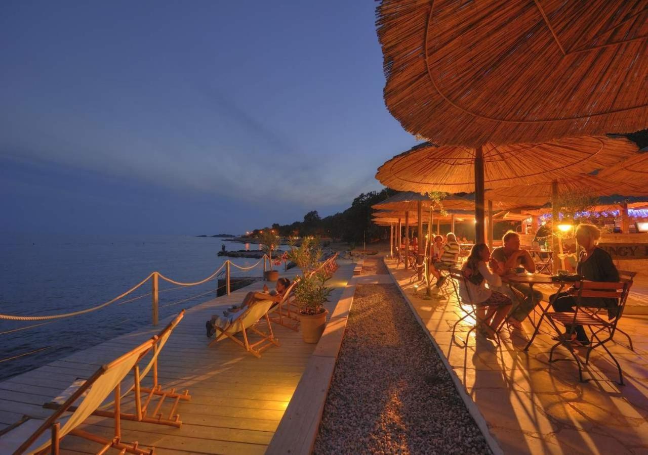 Camping Bijela Uvala - Eurocamp I Homair Porec Exterior photo